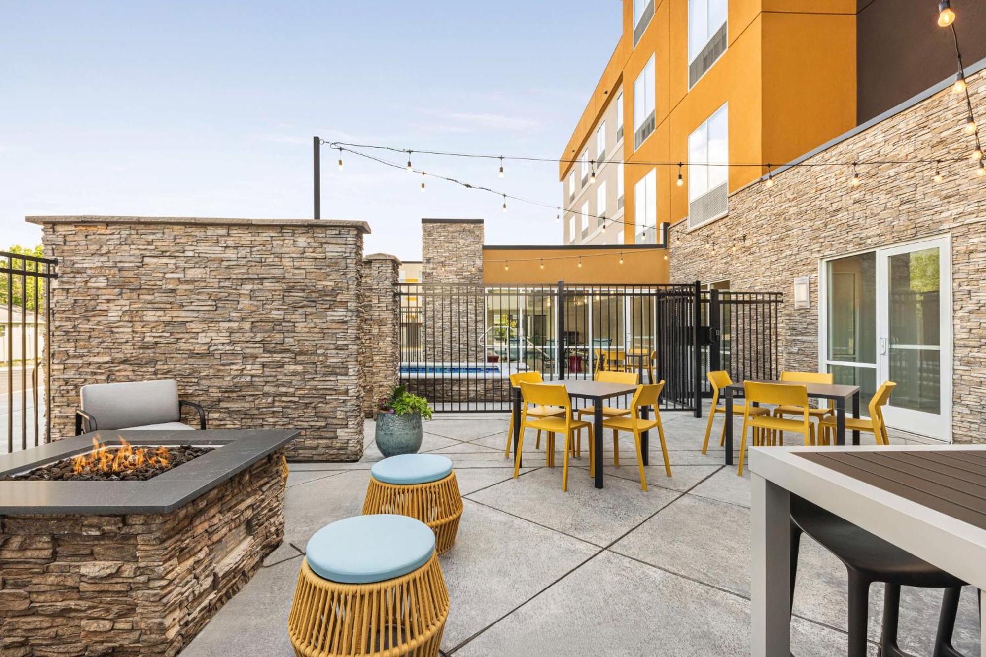 Home2 Suites Livingston Yellowstone ภายนอก รูปภาพ